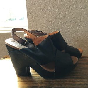 Naya Monroe platform sandal